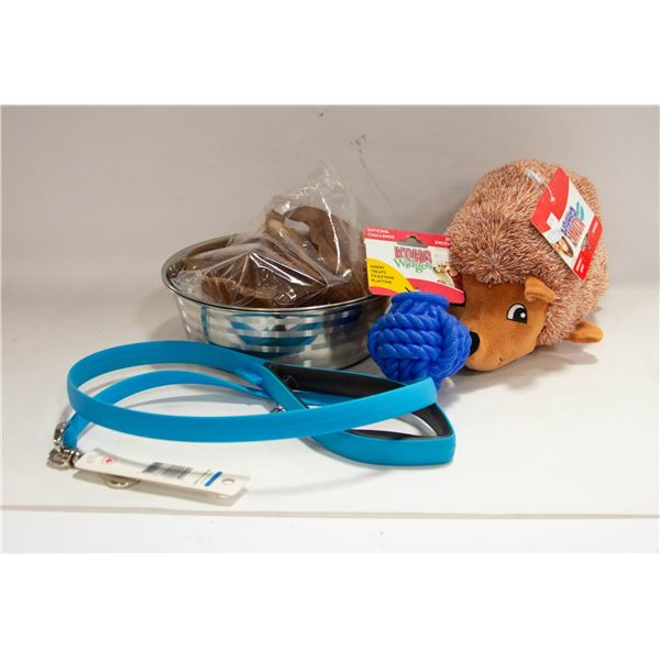 FLAT OF TOYS AND CHEWS FOR LARGE BREEDS