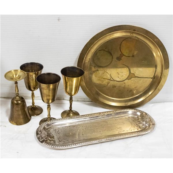 FLAT OF 2 TRAYS AND GOBLETS