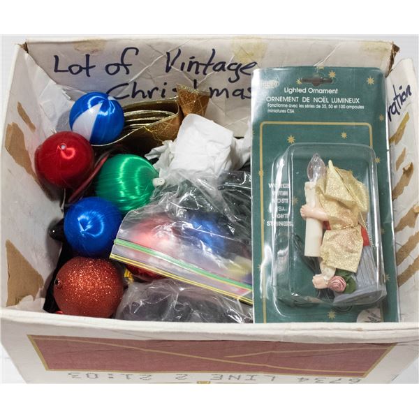 ASSORTED VINTAGE CHRISTMAS DECORATIONS
