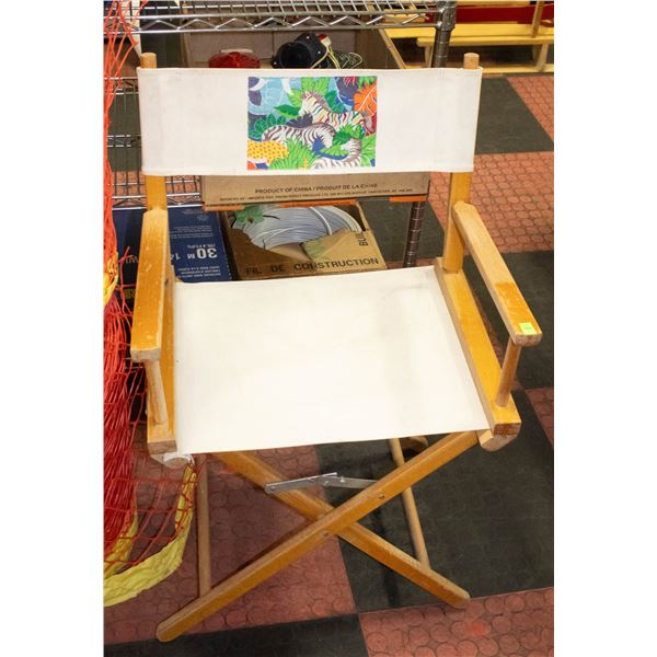 DIRECTORS STYLE CHAIR