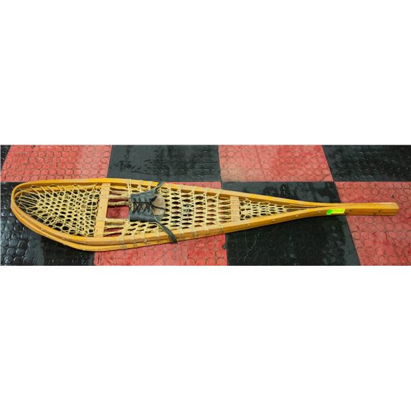 AUTHENTIC CLASSIC LIGHT SNOW SHOES