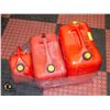 Image 1 : LOT OF 3 FUEL CANS