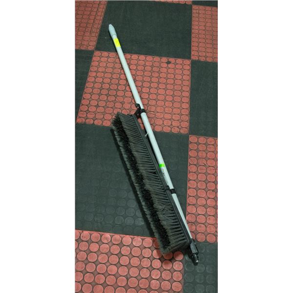 24 INCH PUSH BROOM