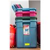 Image 1 : LOT OF 4 RUBBERMAID STORAGE TOTES