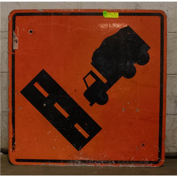 2 CONSTRUCTION SIGNS