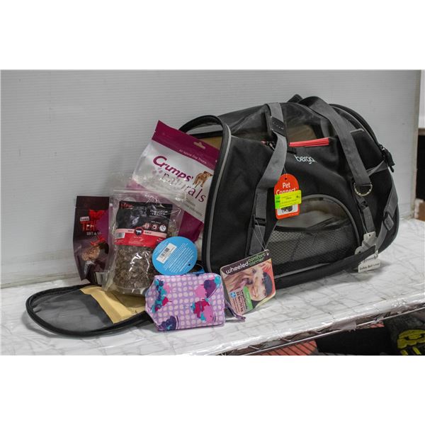 BERGAN WHEELED COMFORT CARRIER SIZE LG WITH TREATS