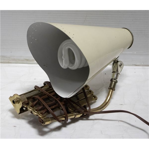 SICCOR LAMP FOR WALL