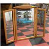 Image 1 : TRI-FOLD MIRROR