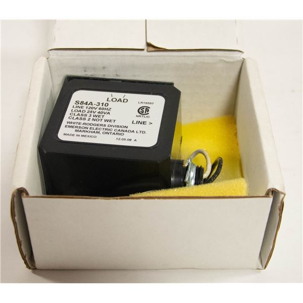 NEW IN BOX TRANSFORMER  - S84A310 MULTI MOUNT