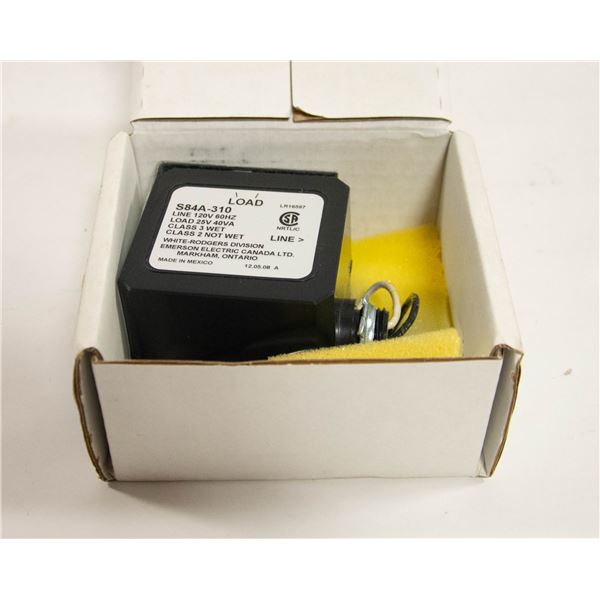 NEW IN BOX TRANSFORMER  - S84A310 MULTI MOUNT