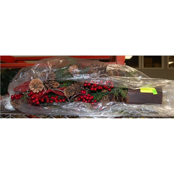 MINI XMAS TREE IN POT 31 IN TALL