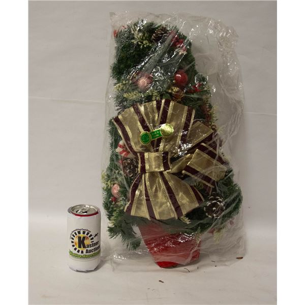 22-INCH-TALL XMAS TREE HANGING