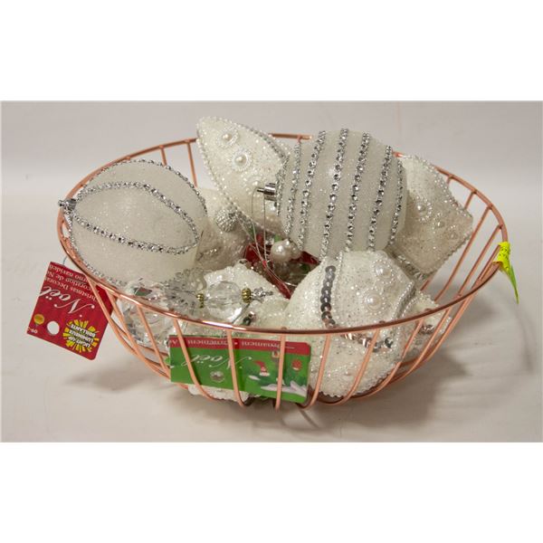 14 NEW DECORATIONS IN COPPER TONE BASKET