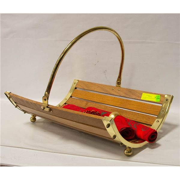 VINTAGE LOG HOLDER/TWO TABLE RUNNERS