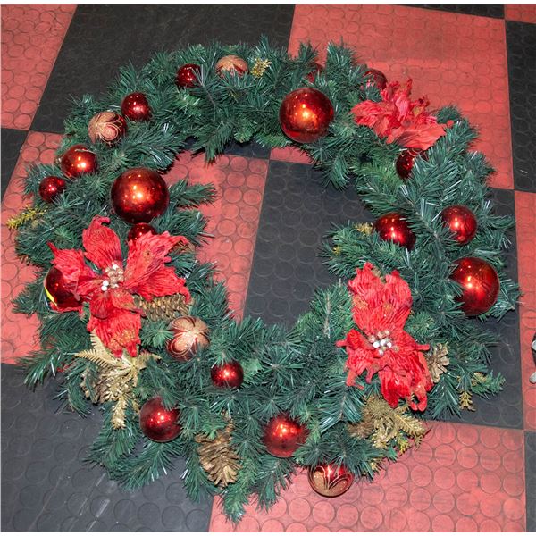 LARGE LIGHT UP CHRISTMAS WREATH