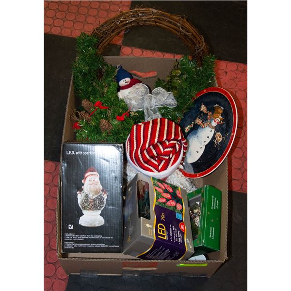 BOX WITH CHRISTMAS DECOR INCL. LED SPARKLING