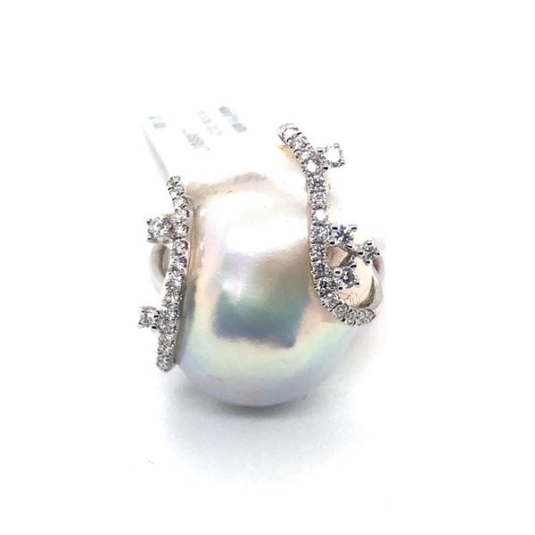 6.55ct Pearl 18K White Gold Ring