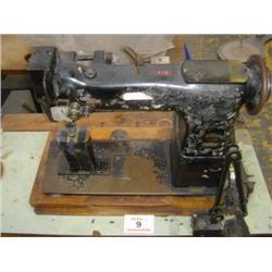 SINGER 138W102 TWIN NEEDLE BINDER (W859022) (Note: Located in Scotland)