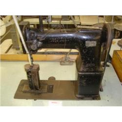 SINGER 138W101 TWIN NEEDLE POST