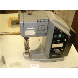 1984 BU NO. 8 BACK SEAMER/TAPING MACHINE