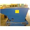 Image 1 : FORK LIFT TIP BIN