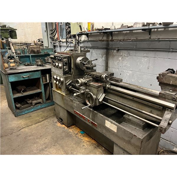 URPE L180 SINGLE DIRECTIONAL LATHE. 3HP 3 PHASE. COMES WITH 2X3 JAW, 4 JAW CHUCKS, STEADIES,