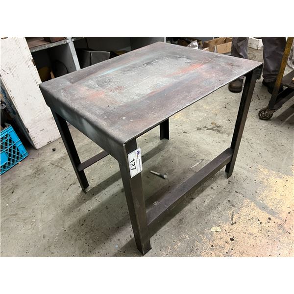 30X24  HEAVY DUTY METAL TABLE