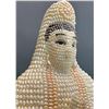 Image 2 : Pearl Empress, Freshwater Pearl Figurine, Plus Tie    [175917]