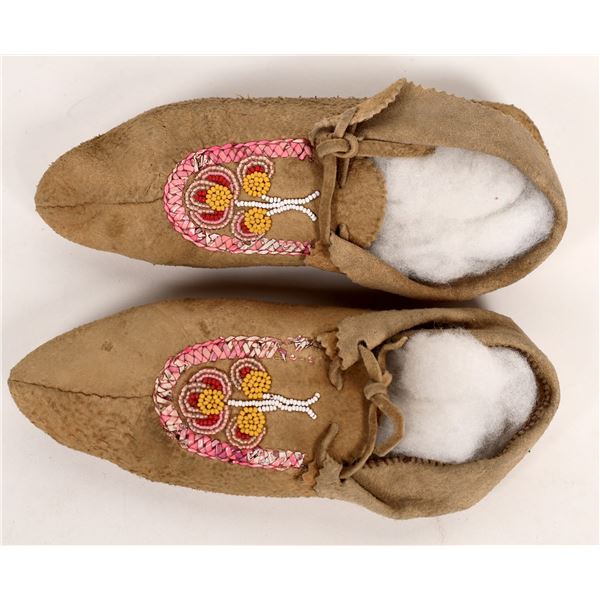 Moccasins, Beaded Moosehide    [162777]