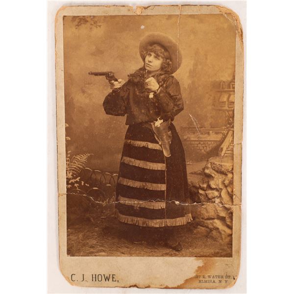 Annie Oakley Cabinet Card By C.J. Howe  1800s  [172986]