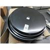 Image 1 : 18" Round Plastic Trays - 24