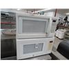 Image 1 : 2-White Microwave Oven - 2 X $