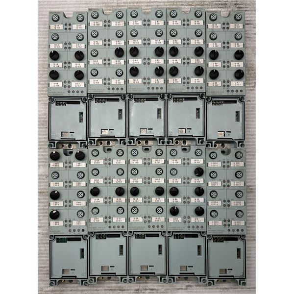 Lot of (10) Siemens #6ES7 142-3BH00-0XA0 Modules