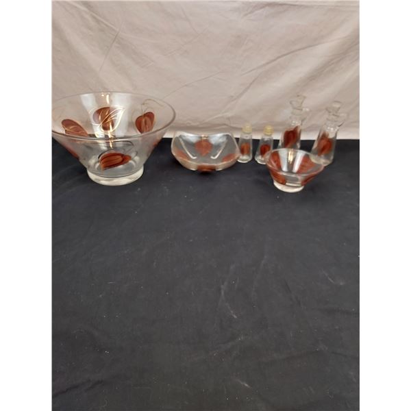 Leaf Design Glassware