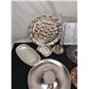 Image 2 : Decorative Metal Serving Trays and Plates