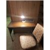 Image 1 : Desk with Lamp and Radio Clock