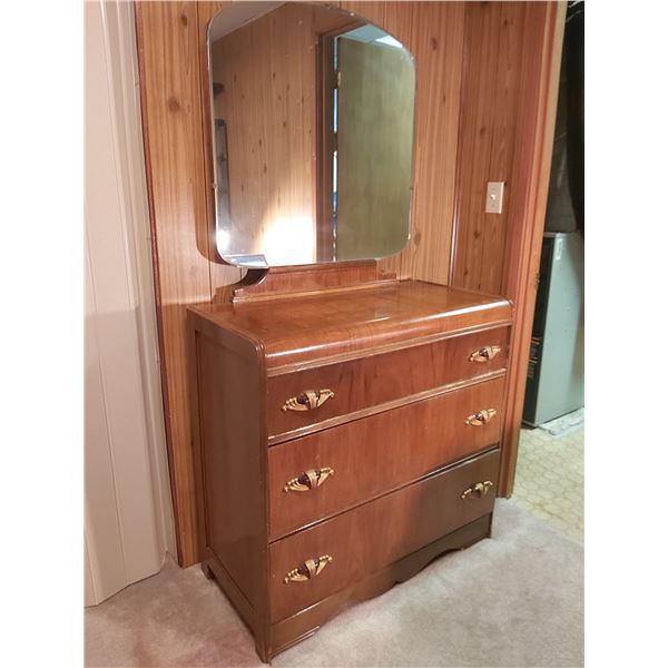 3 Drawer Dresser with Mirror