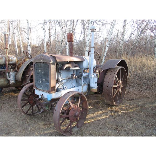 McCormick Deering Tractor, Model 1530, On Steel Wheels, Serial Plate Missing, Running, Gas
