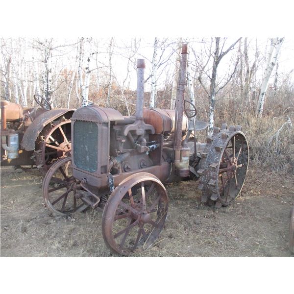 McCormick Deering Tractor, Model 1530, On Steel Wheels, Serial Plate Missing, Not Seized, Gas