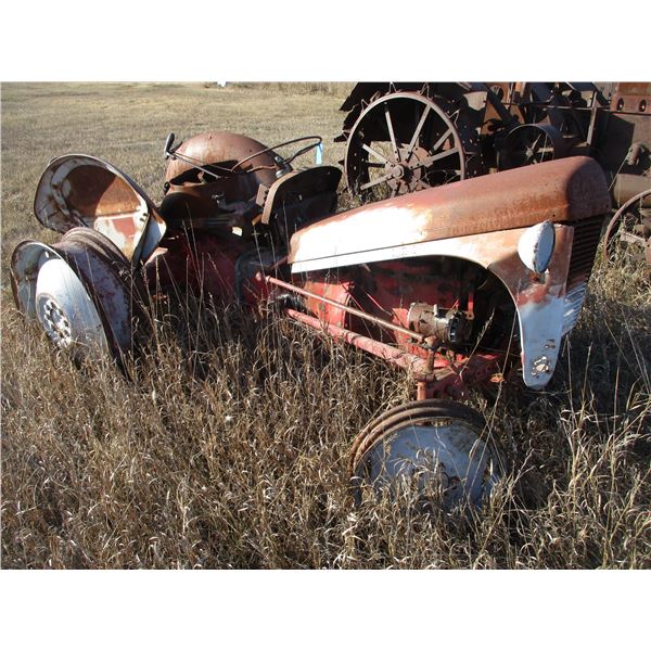 Ford Tractor for Parts