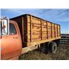 Image 3 : 1976 Dodge 600 Grain Truck, 14 Foot Metal Box, Dual Rear Wheels, 71,500 Miles, 2 Speed Axle, Running