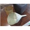 Image 3 : Funnels, Oil Containers