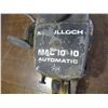 Image 3 : McCulloch Mac 10-10 Automatic Chainsaw - 16" Bar