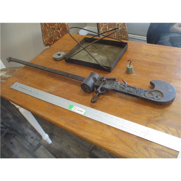 B S and M Company Beam Scale With Tray and Weights