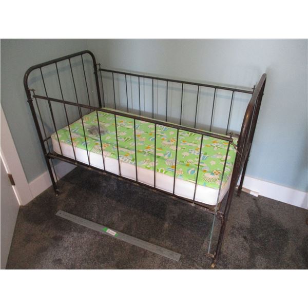 Antique Metal Crib