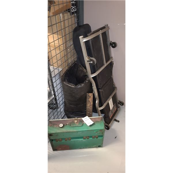 Creeper, Camp Stove A