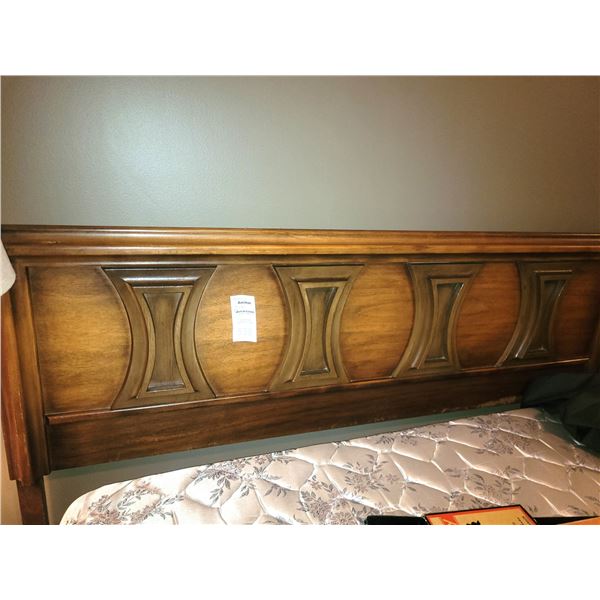 Vintage Head Board Cat C