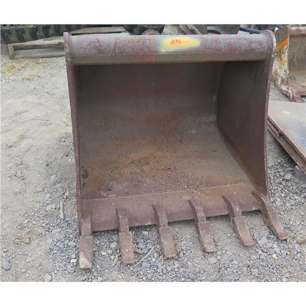 Kapolei:  Machine Bucket Attachment CCB30, 6 Teeth 35"W