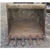 Image 1 : Kapolei:  Machine Bucket Attachment, 6 Teeth 35"W