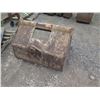 Image 3 : Kapolei:  Machine Bucket Attachment, 6 Teeth 35"W